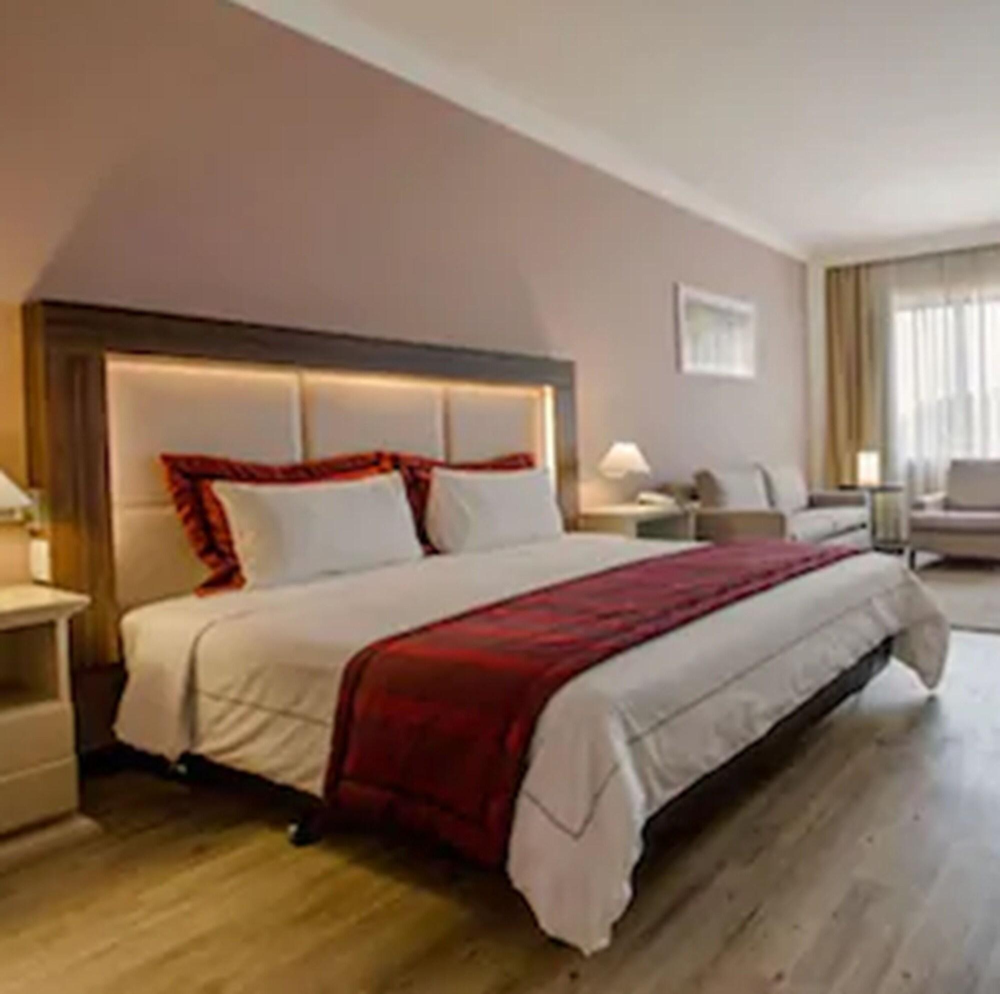 Hotel Transamerica Сао Паоло Екстериор снимка A bedroom at the hotel