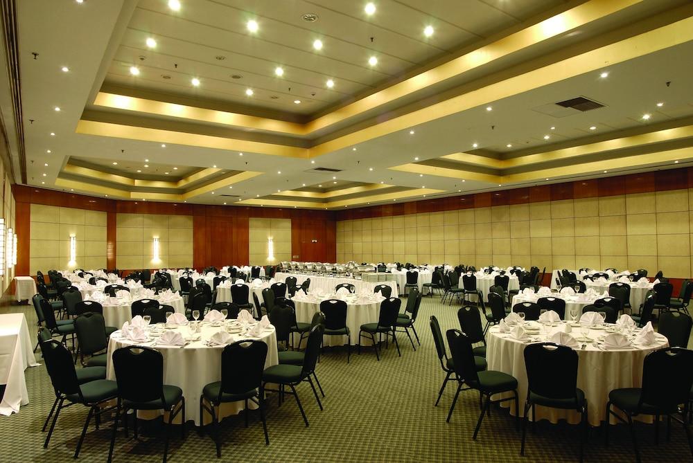 Hotel Transamerica Сао Паоло Екстериор снимка The ballroom of the hotel