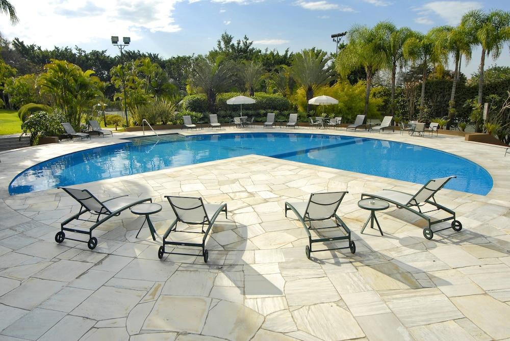 Hotel Transamerica Сао Паоло Екстериор снимка A pool at a resort