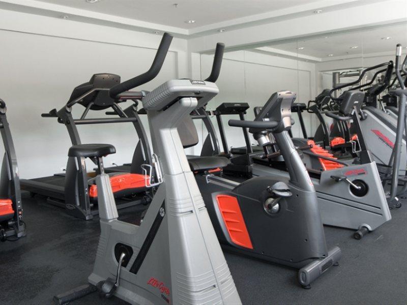 Hotel Transamerica Сао Паоло Екстериор снимка A typical gym