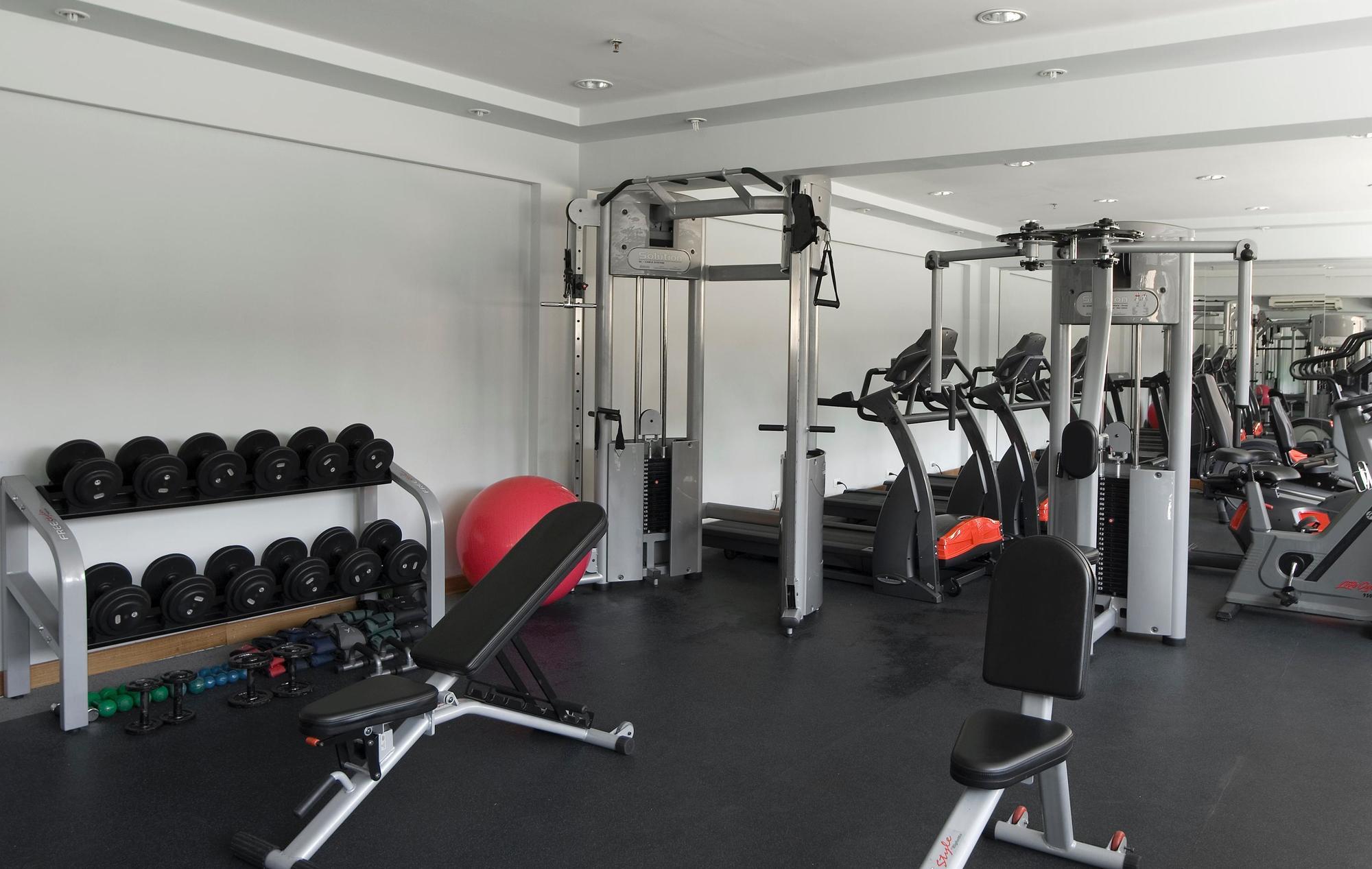 Hotel Transamerica Сао Паоло Екстериор снимка The gym at the school