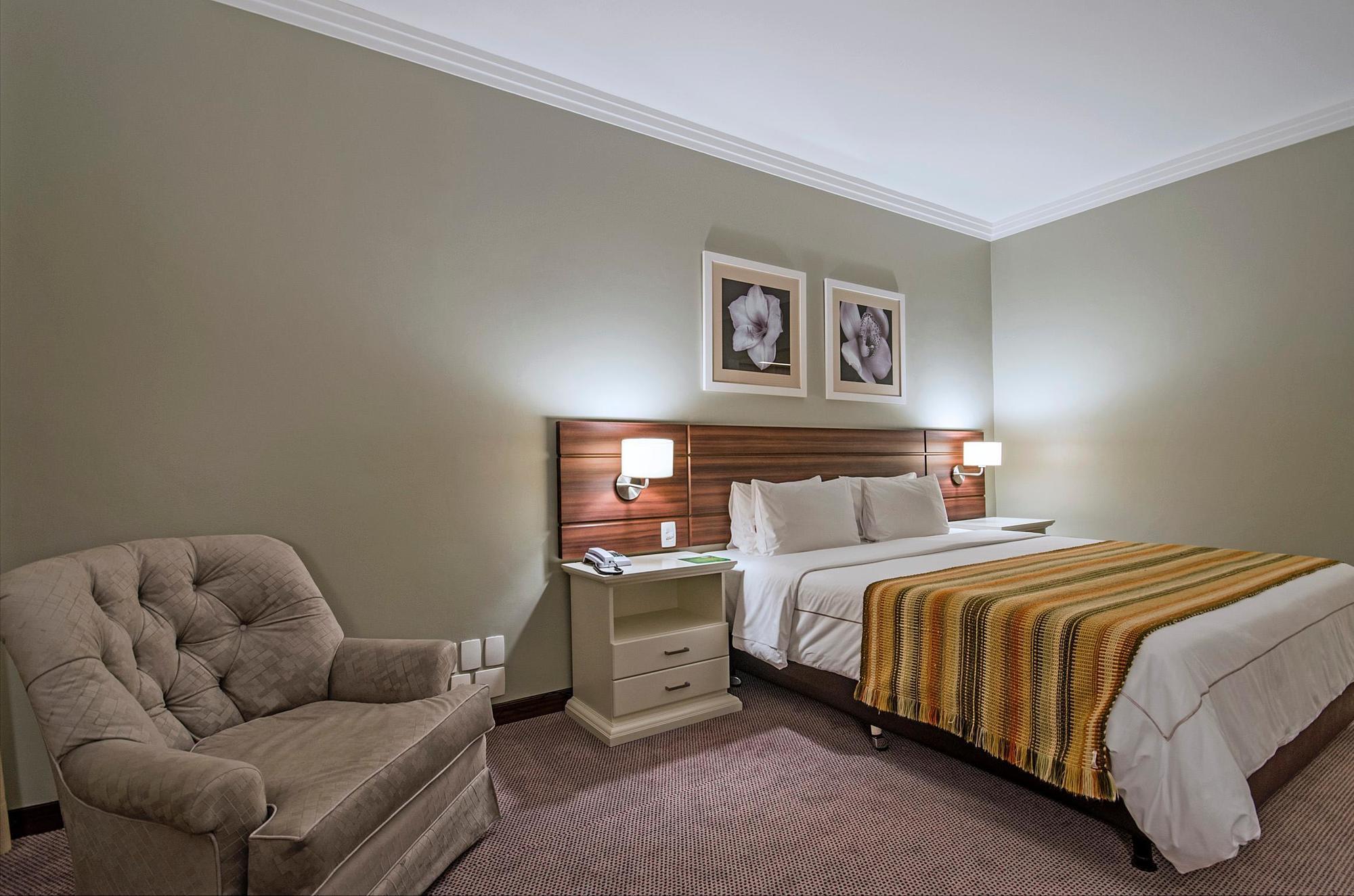 Hotel Transamerica Сао Паоло Екстериор снимка A room at the hotel