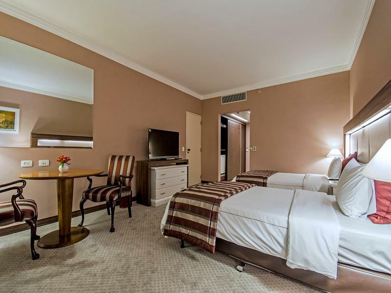 Hotel Transamerica Сао Паоло Екстериор снимка A room at the hotel